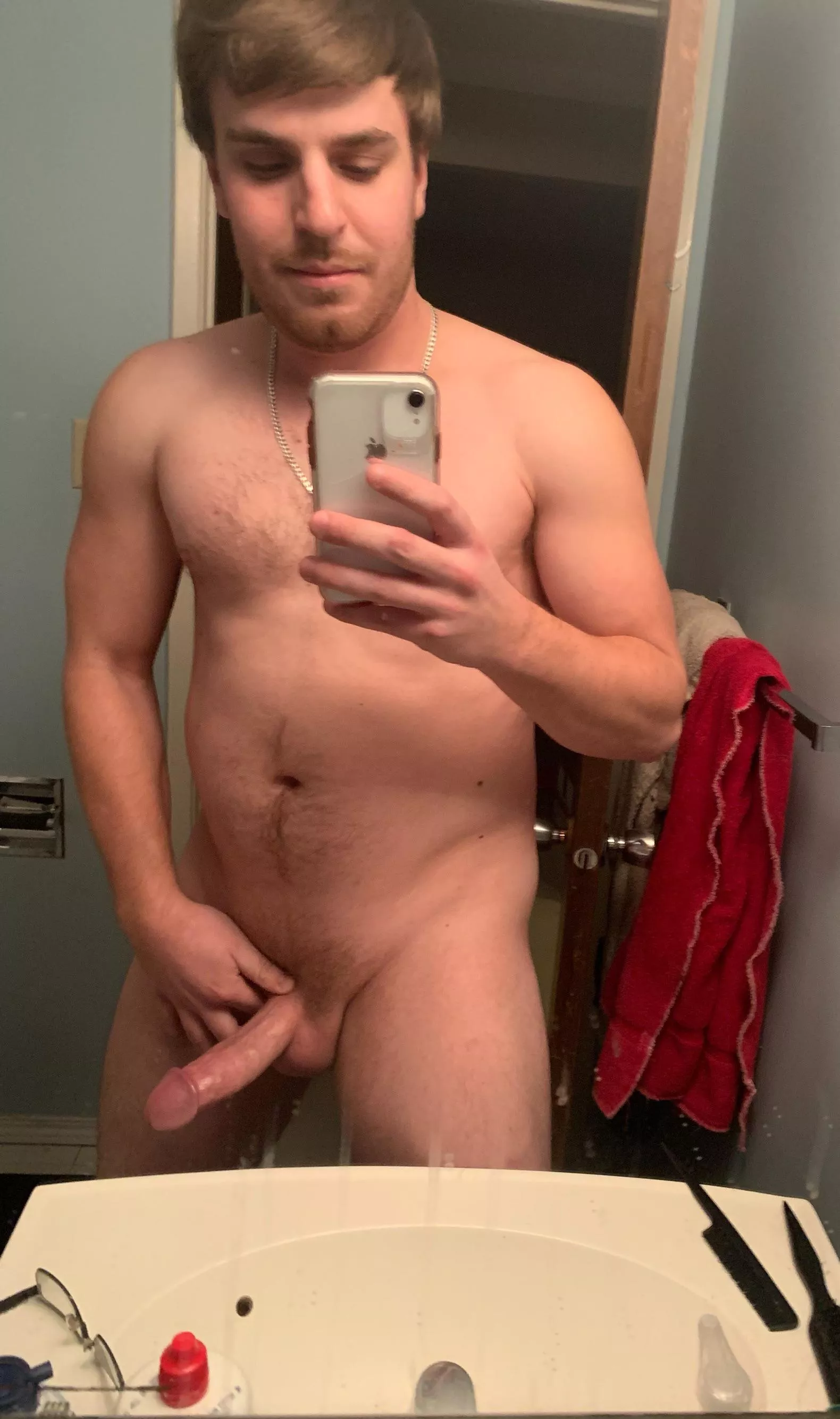 Horny Canadian eh 🇨🇦