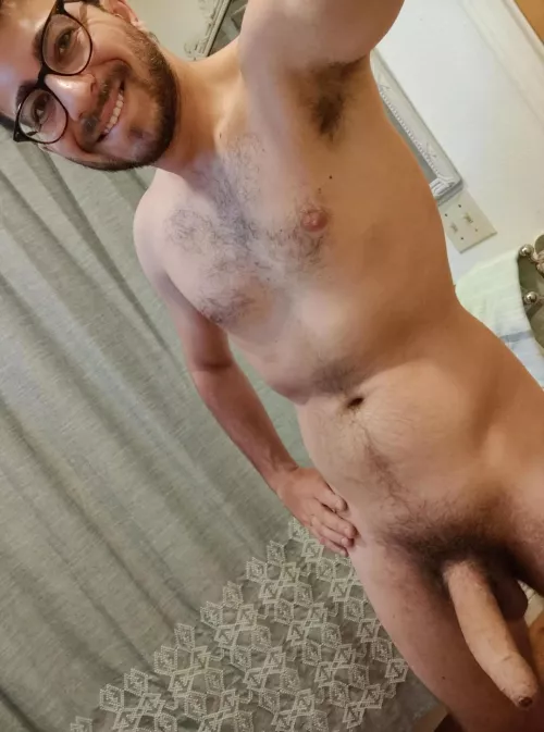 Hot, hung nerd 🤓