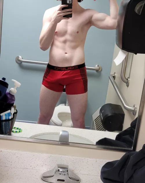 How's my bulge?