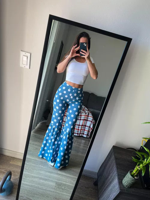 I can’t get over these pants 😍