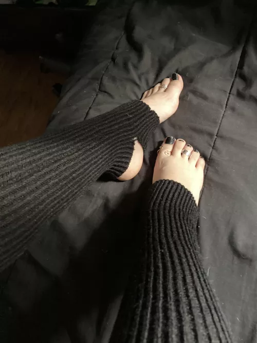 I do feet pics and maybe other stuff on my OF go find out ☺️