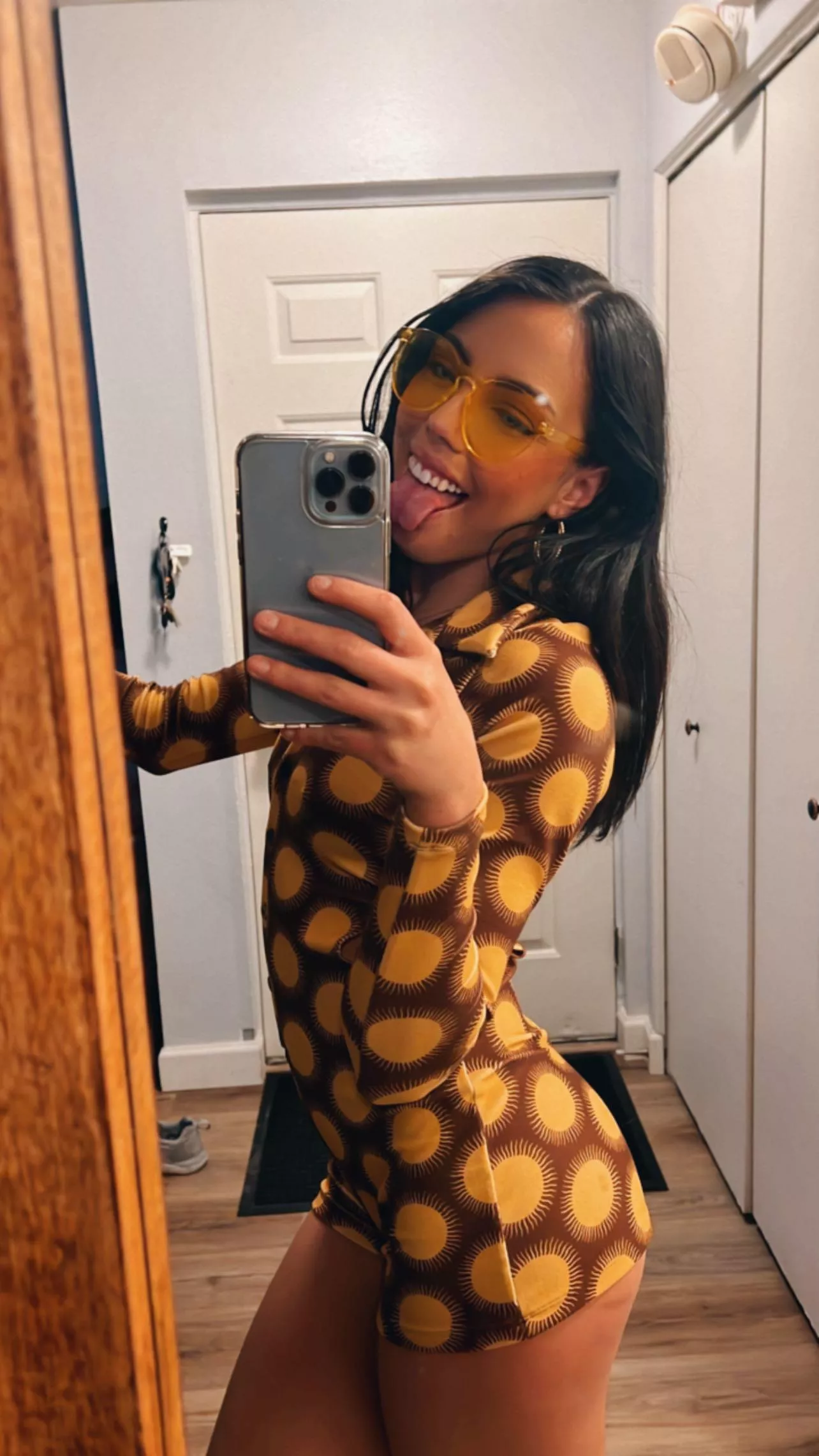 I don’t care if my booty cheeks hang out🤷🏽‍♀️