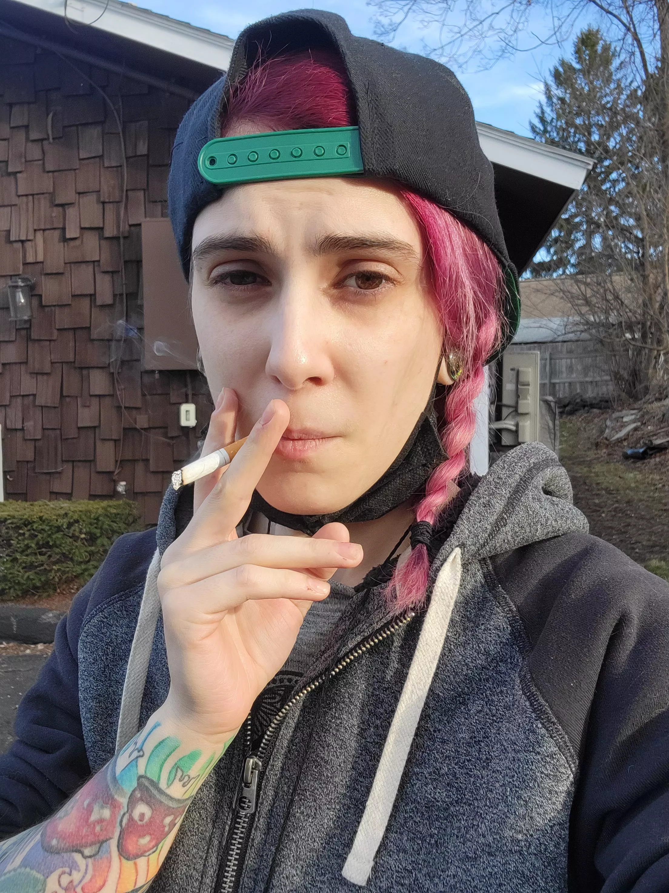 I feel like a watermelon 🍉 Do you like my new hair color?