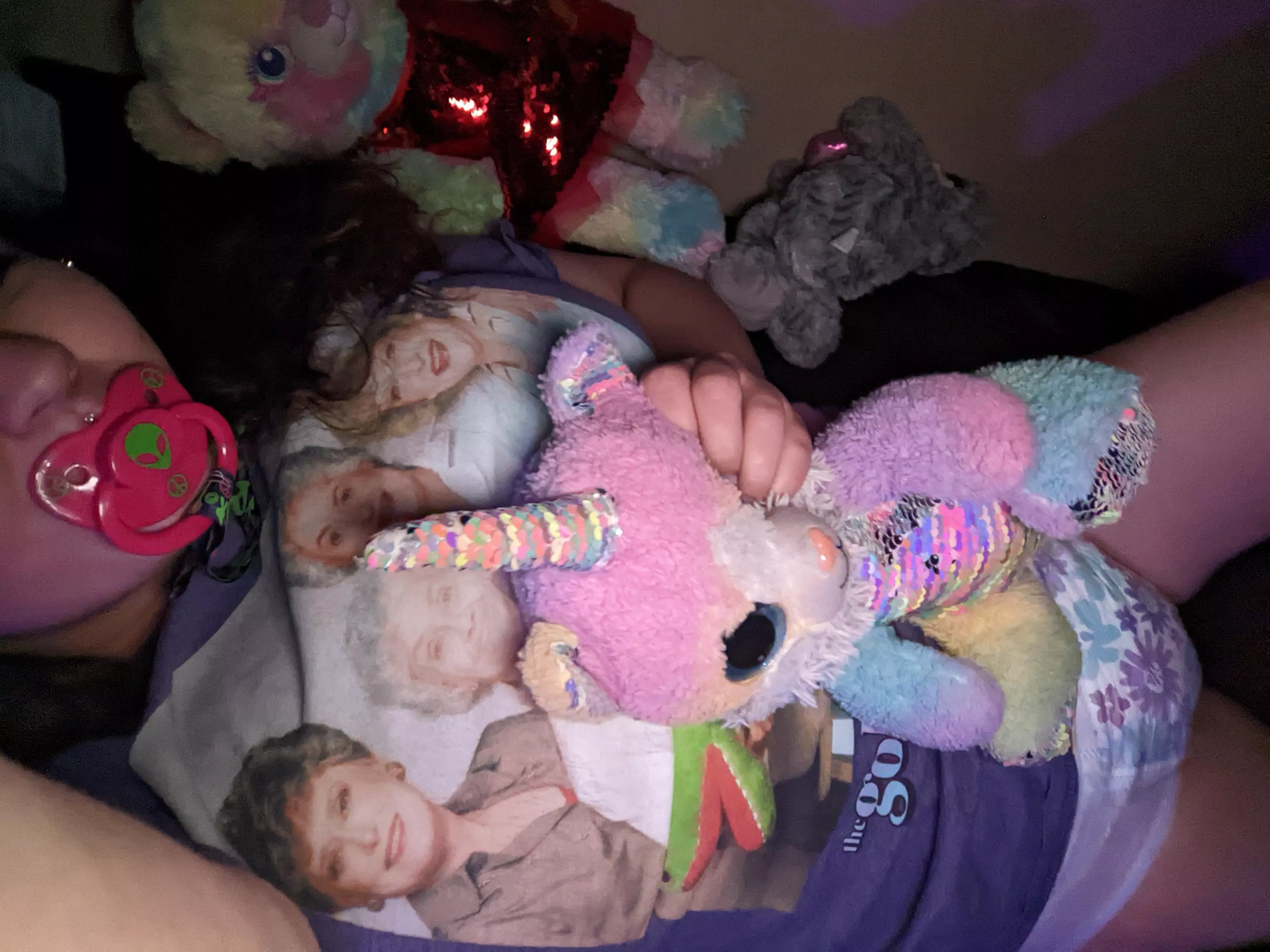 I got stuffies and a change from my daddy tonight so I'm a happy girl ❤️💚💙💜