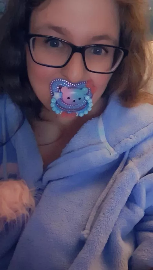 I haven't been able to use my paci in 3 weeks now because I have a stupid chest infection and am struggling to breath, I'm starting to find it really hard not being able to use one 🥺🥺🥺🥺 I just want to be better.