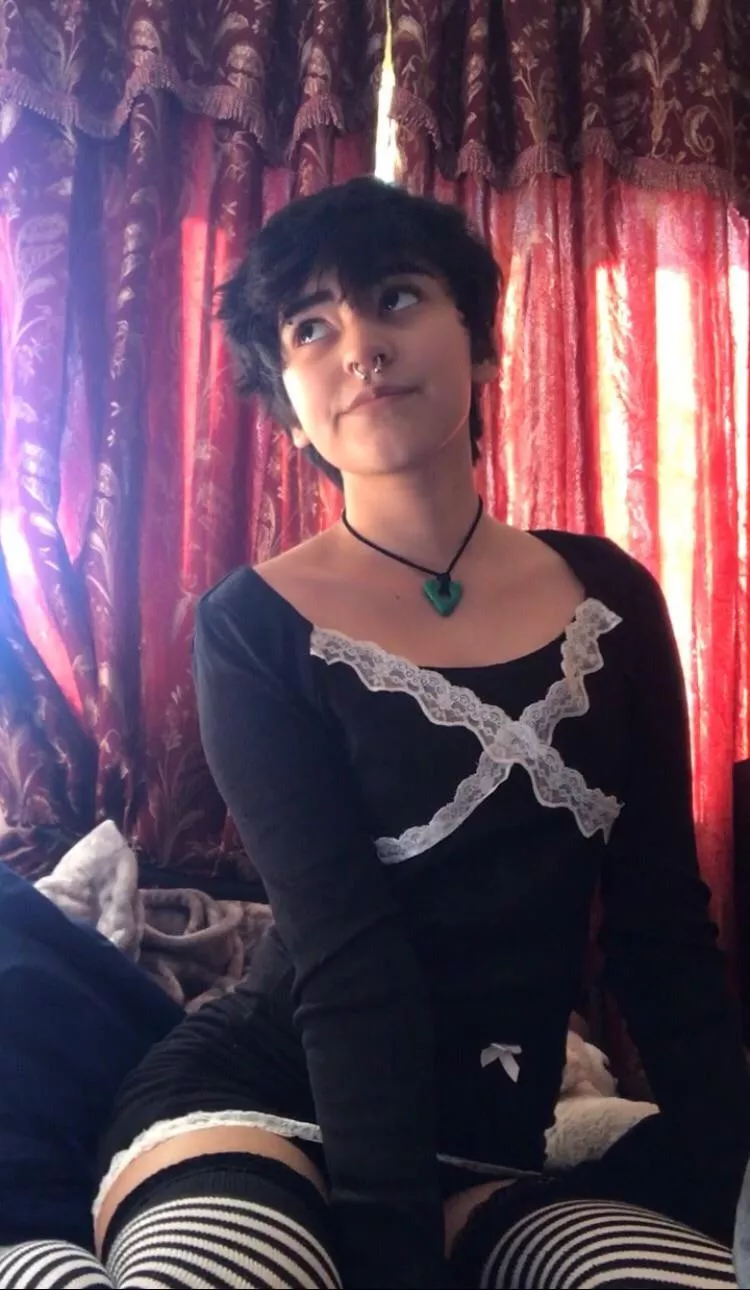 i hope ftm femboys are welcomed here ^-^