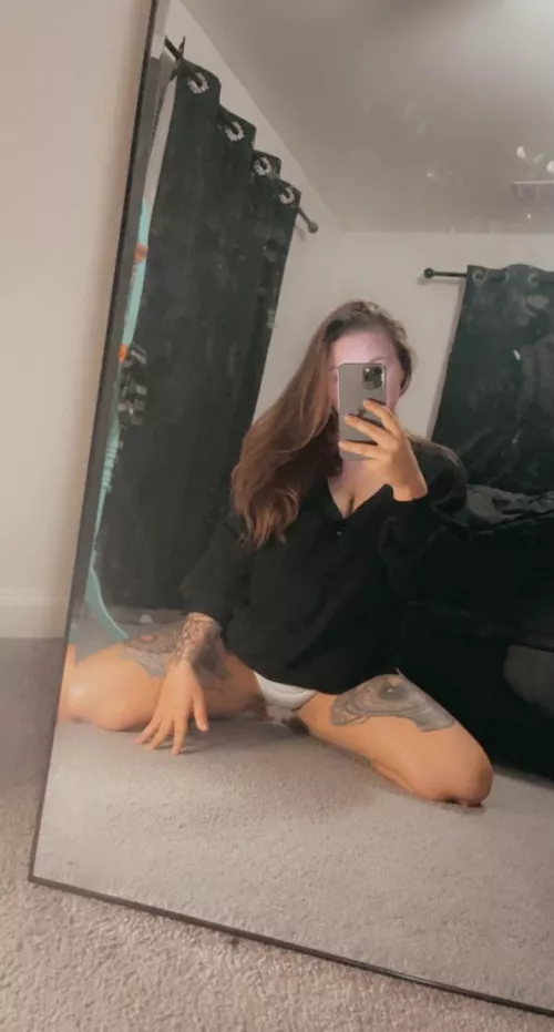 I know what I want Can you keep my focus? No time for the game Can you keep me open? [selling] come find out exactly how my panties smell… and taste😈