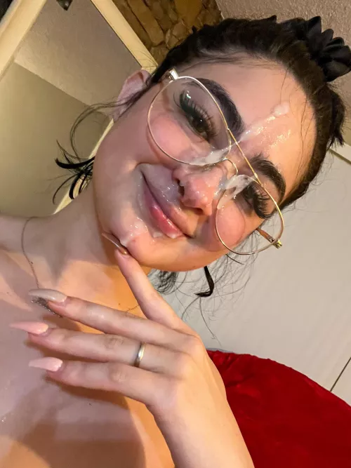 I left my ring on :) [image]