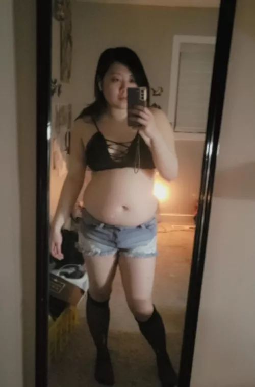 I love knee highs, once my belly gets toned, hoping to put together a nice race outfit