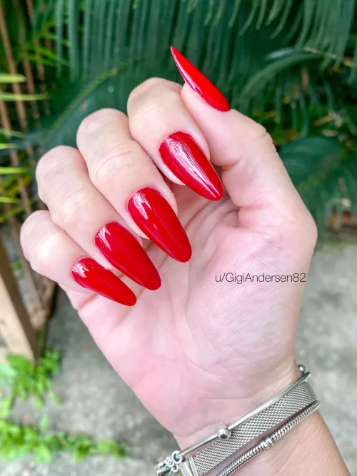 I need a hard cock to hold ❤️ 39yo, mom of one