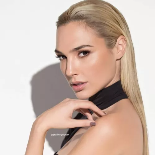 I need to be completely drained for goddess Gal Gadot