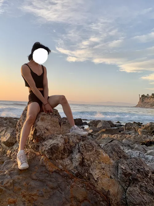 i think you deserve a femboy on the rocks, my treat