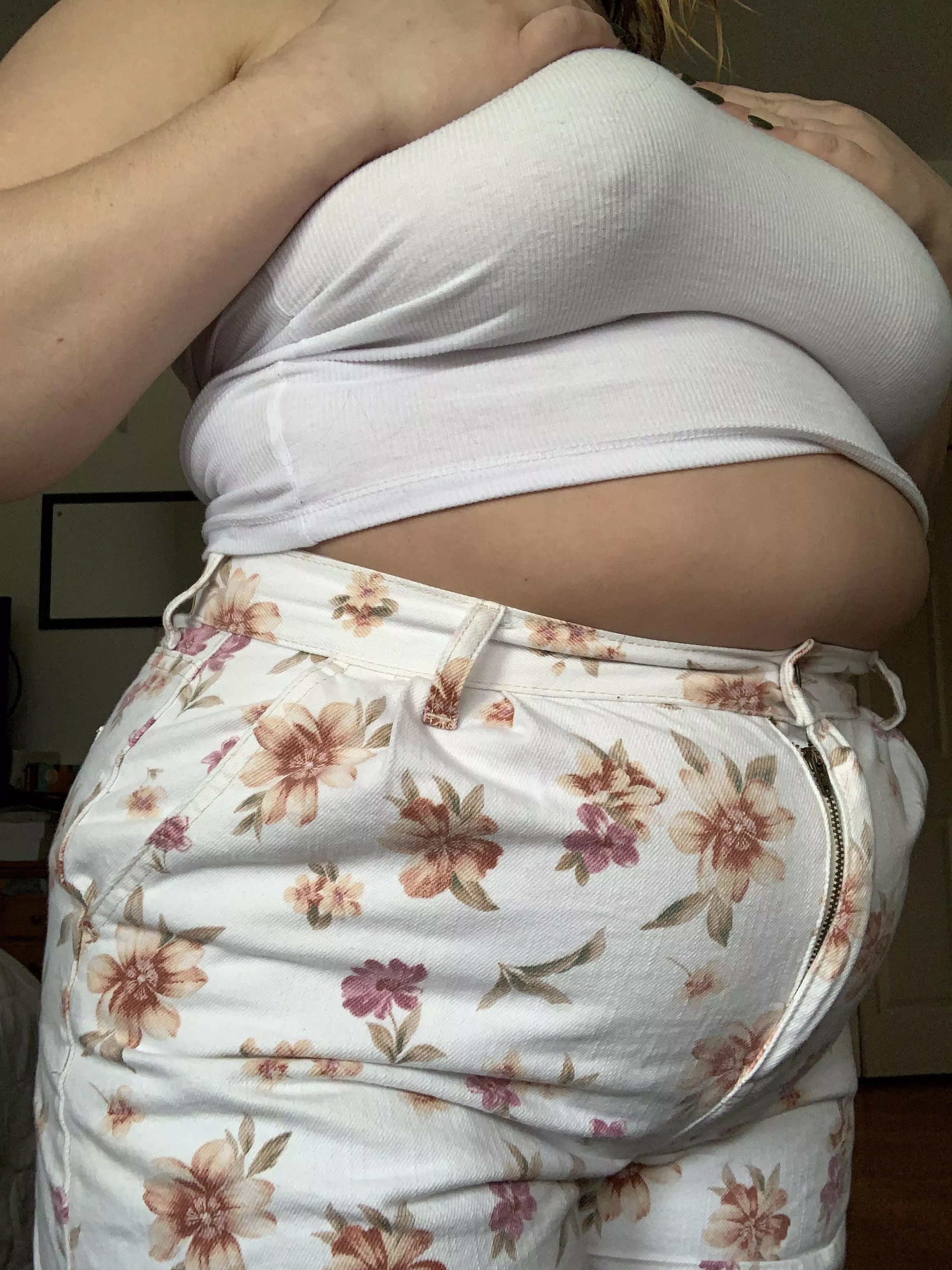 i thought i was going to burst out of these!! maybe soon 🙈