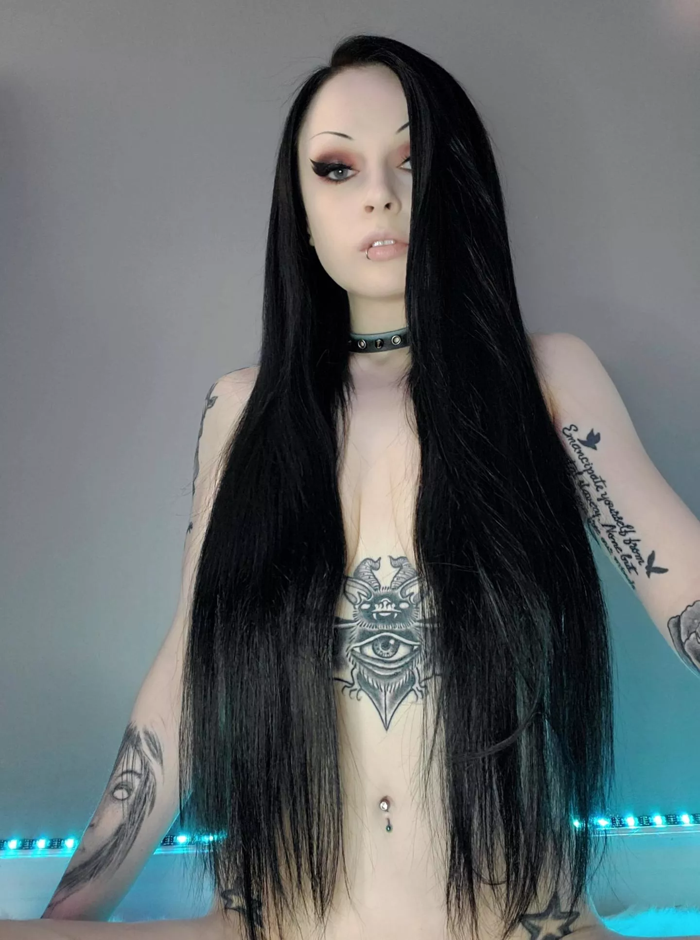 I wanna fuck you like an animal 🎧