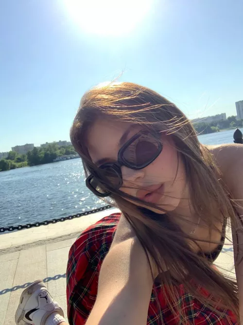 I want to be on the beach with you so that we both feel hot😏🔥