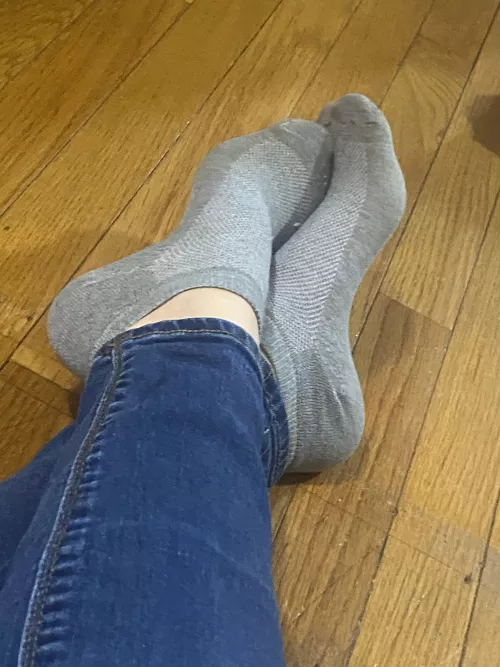 I was just sitting here admiring the shape of my own feet and I thought I’d share it here