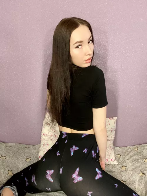 I wish men actually liked brown girls 🥺