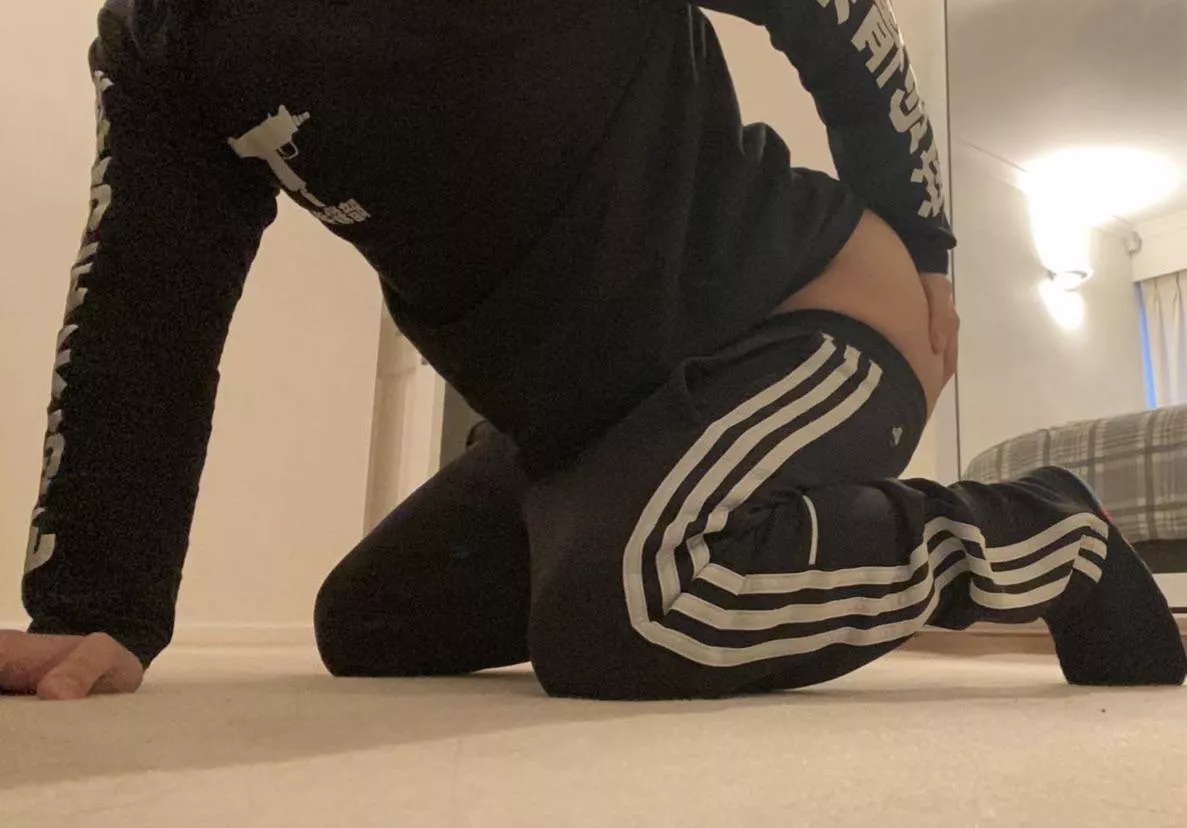 I wonder what’s in the mirror?