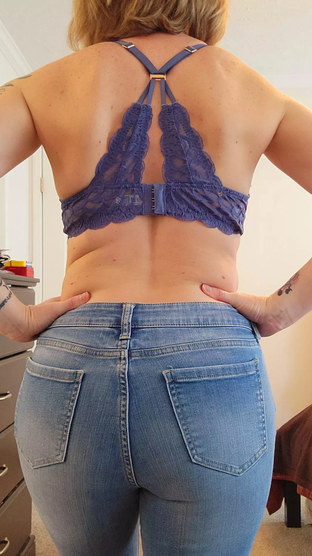 Iffy on this pic, but posting anyway.🤷‍♀️🤷‍♀️