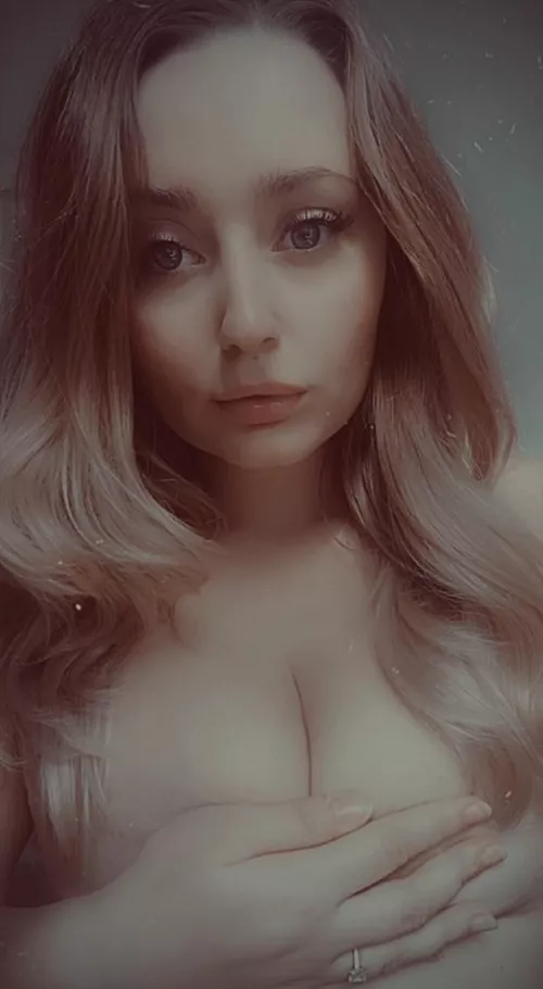 I’ll be your mommy, if you’ll be my daddy😈