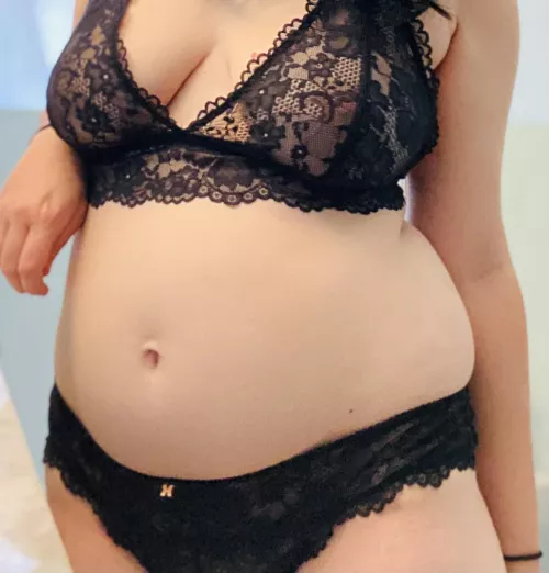 im a bit shy this is my first post... pls be nice hehe,, a bit chubby but i think its cute esp for a bunny