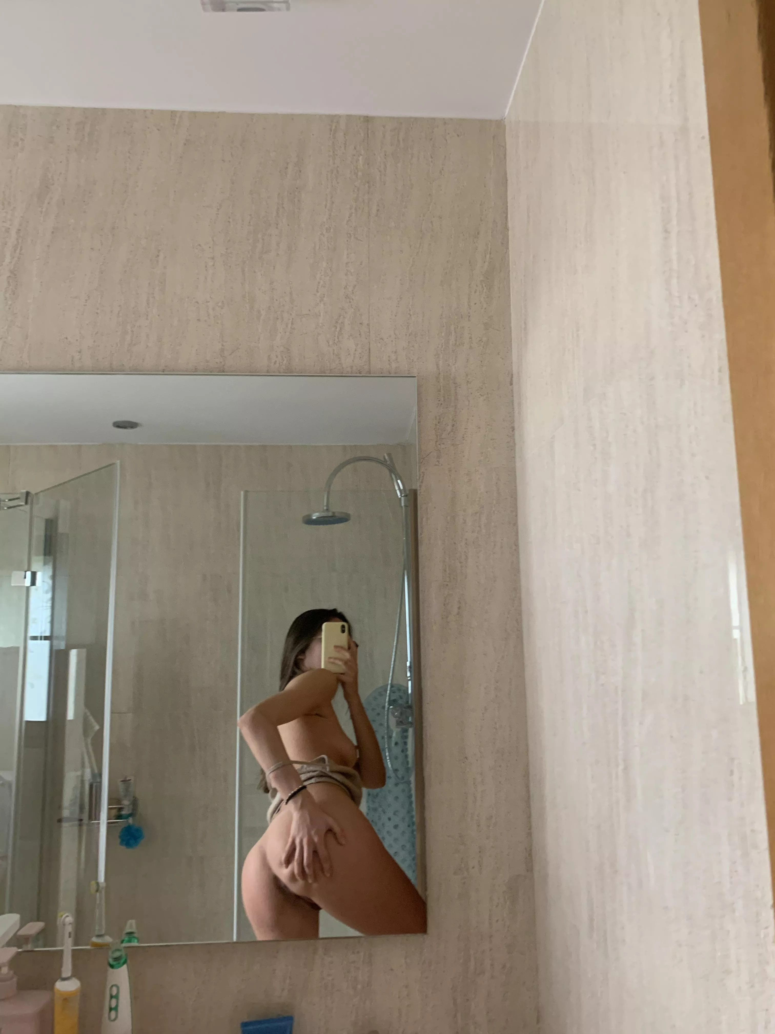 I’m horny, come over [F][18][OC]