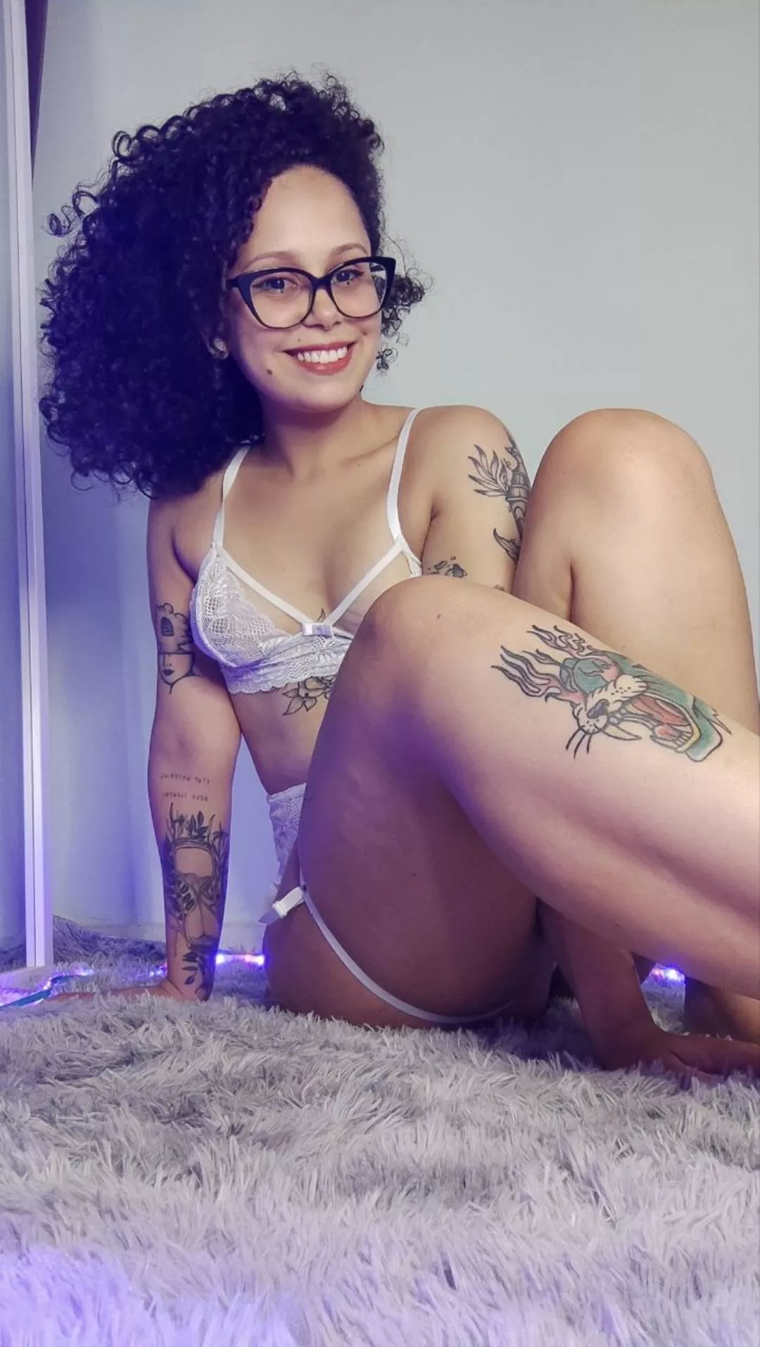 I'm hot and with tattoos 🙈