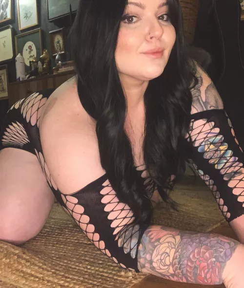 I’m just tryna show you the view from behind