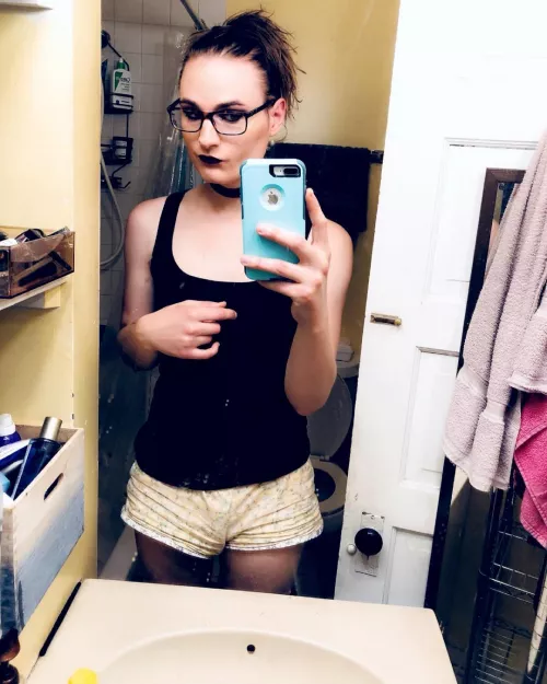 I'm really happy with the way my makeup turned out in this one!