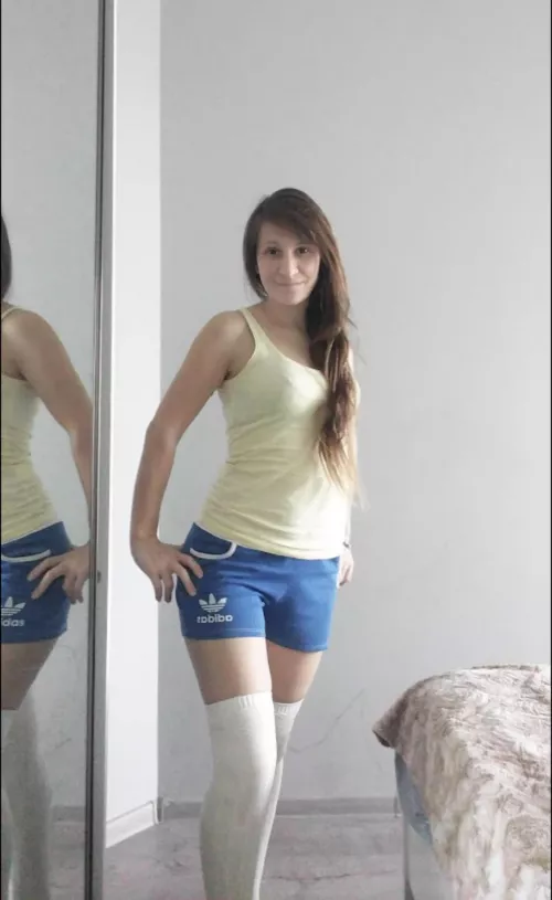 I'm so pleased to meet you! 🍑 What about you?