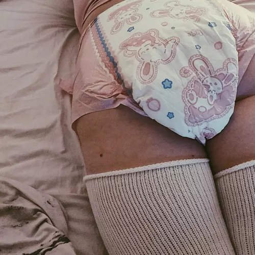 i’m the cutest diaper girl ever! 💖