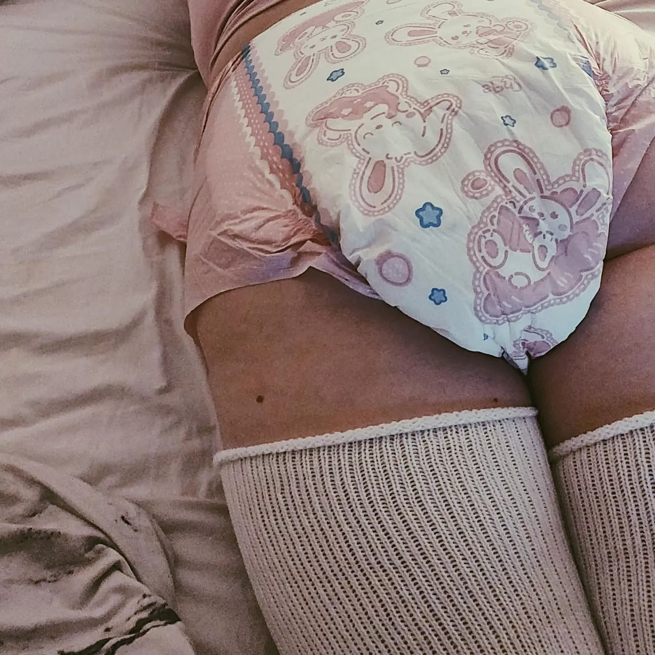 i’m the cutest diaper girl ever! 💖