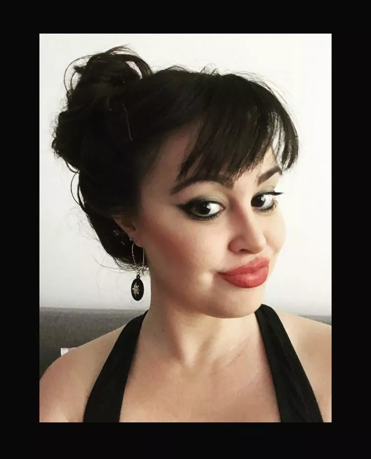 It’s my first time posting here. I cut my own bangs today :)