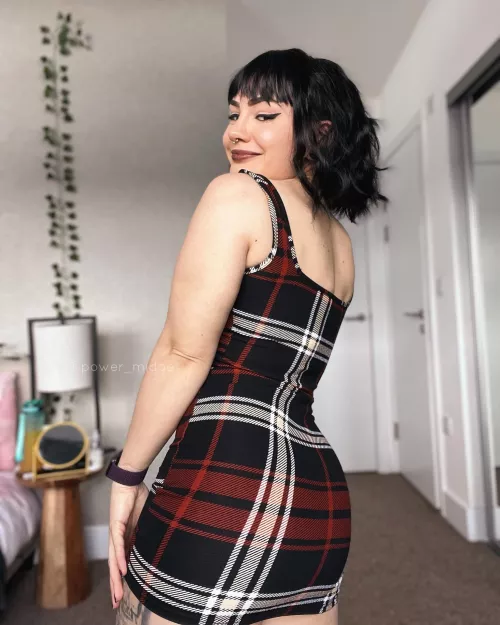 It’s not a nude but I got a new dress and it makes me happy 😊
