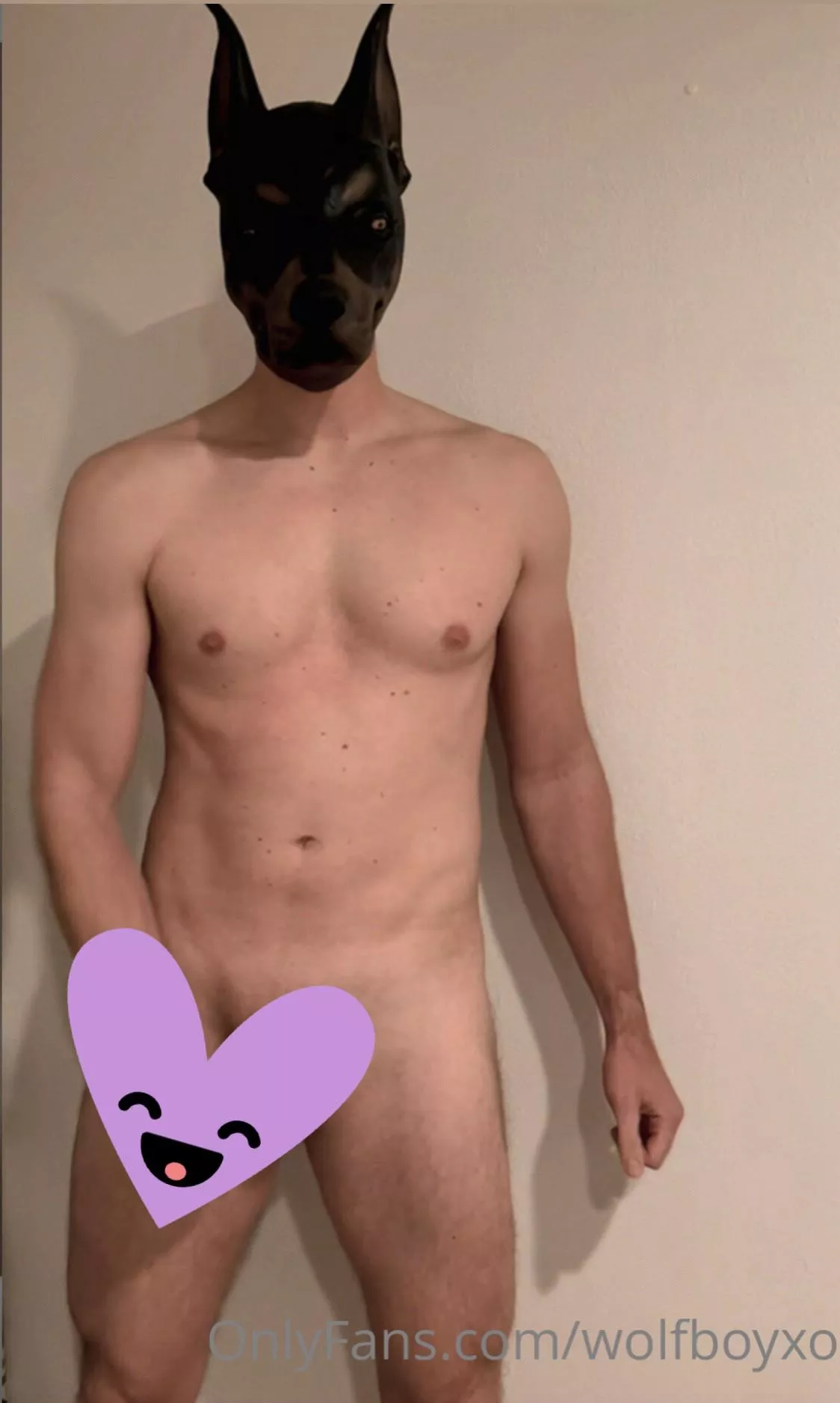 It’s Saturday! ☀️ Who wants to join me in the park? 🐺🌳