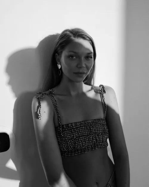 Jessie in the shadows...