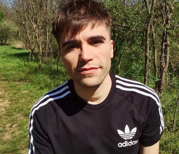 Join me for a nature hike?🌿