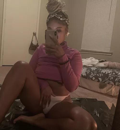 just doing mommy duties today and lounging around in my cheap n***** panties 🥰 KIK// FineAssSub