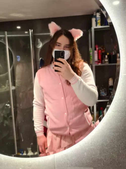 💕 💕 Just got a new jacket, UwU 💕 💕