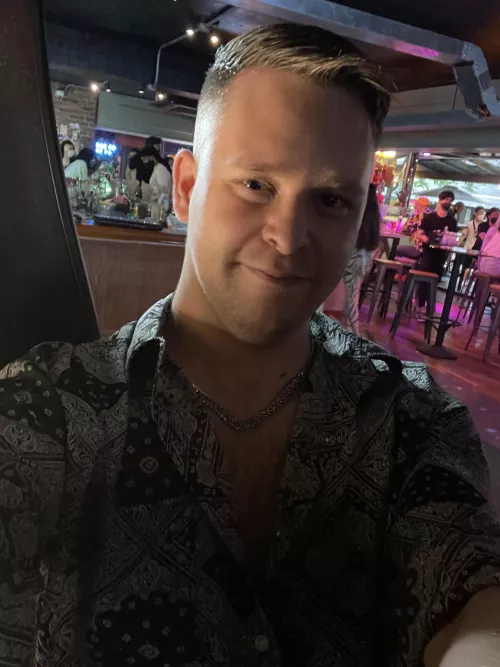 Korea is finally opening (and warming) back up and I’m so excited to get back out to the city and have a proper night out with my friends ^^ I def need it after too much time at home~ Hope your all doing well bros :)