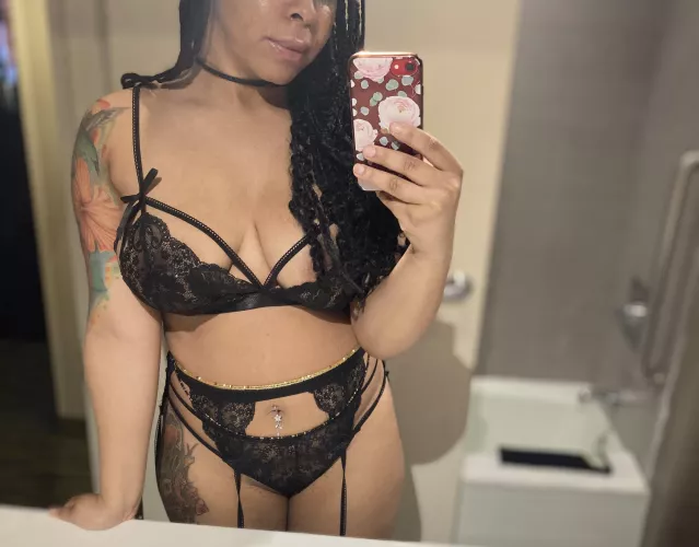 Late night hotel fun 😈