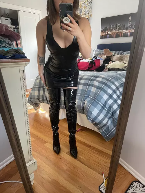 Latex and boots…what more could you want?