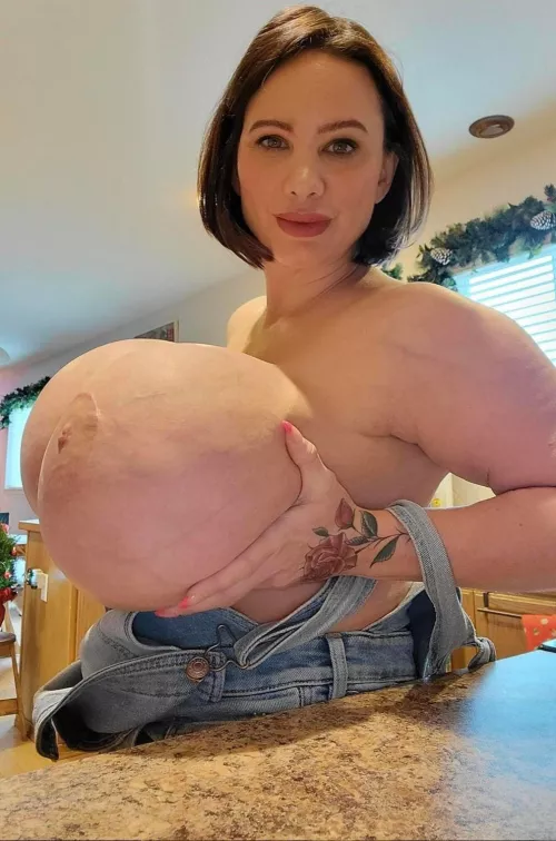 Let’s enjoy these last days of Brittany Elizabeth at this size. The end is near