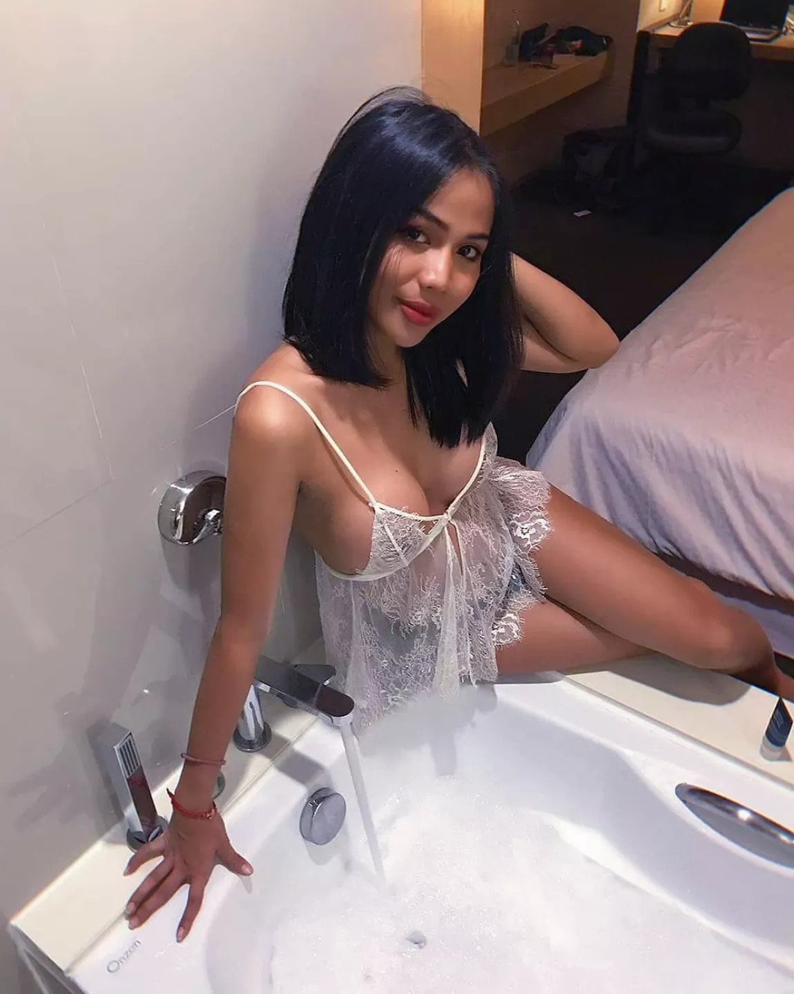 Let's get wetter together💦