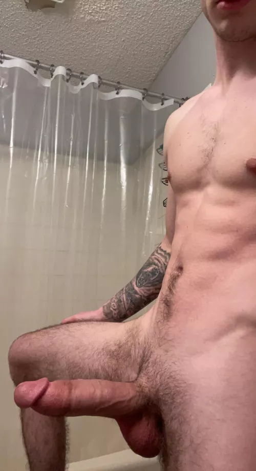 Let’s have a cock fight😈