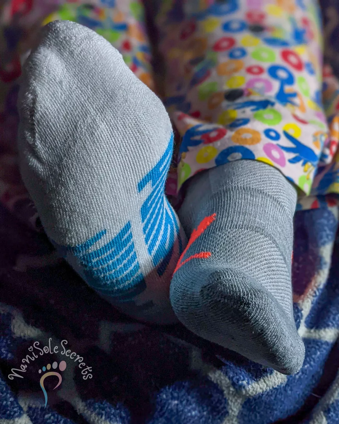 Letting my piggies breathe after working all day on my feet. ☺️