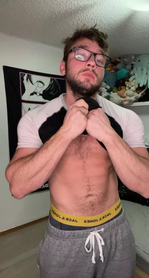 Lick daddy’s abs 😈 [28]