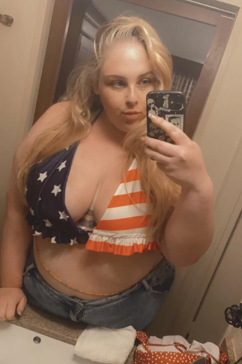 Like my bikini ? 🇺🇸 sfw
