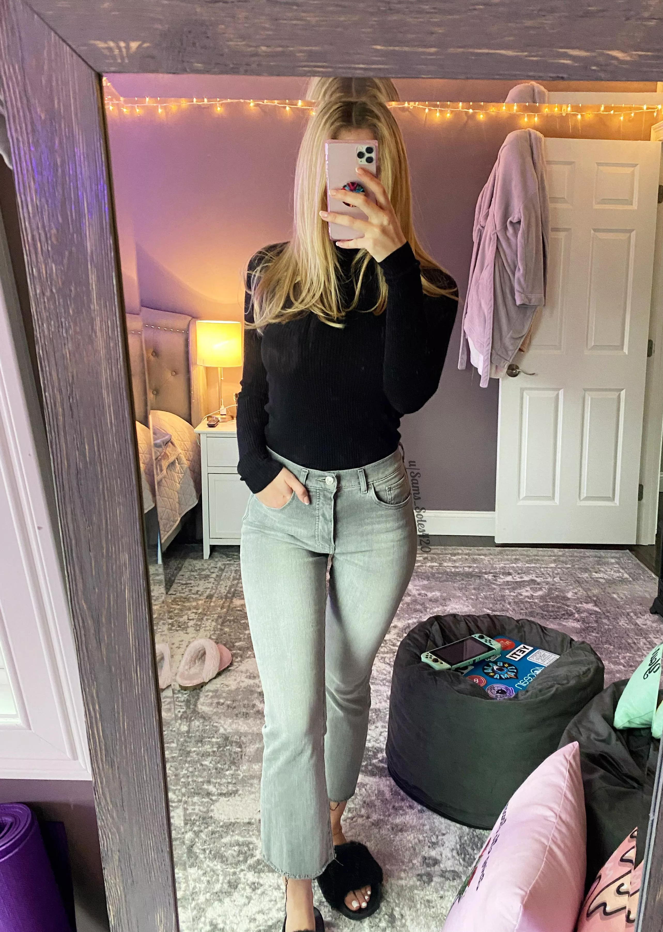 Like my outfit today? [F]