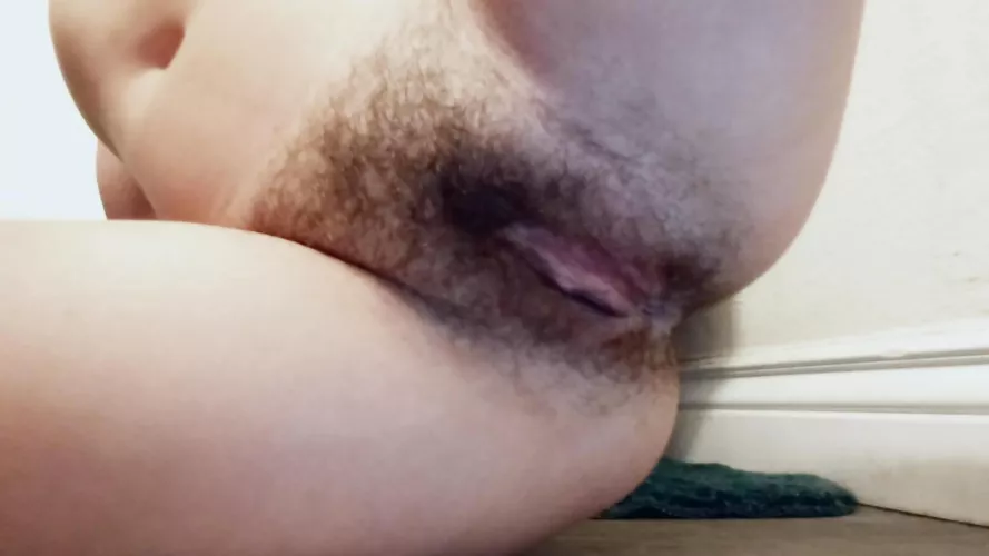 little bushy today😜